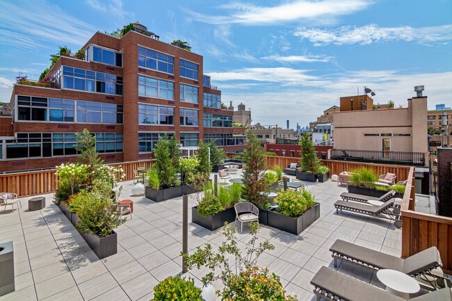 Photo - 110 Horatio St