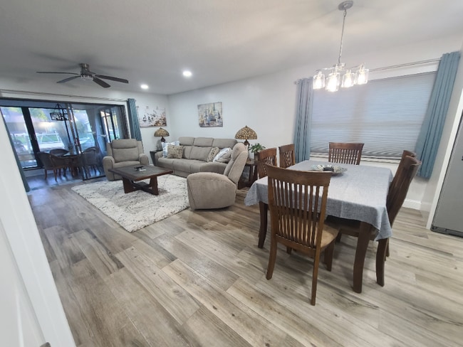 Building Photo - 11631 W Riverhaven Dr Rental