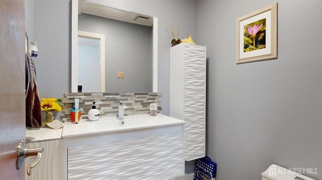 Photo - 157 Willowbrook Dr