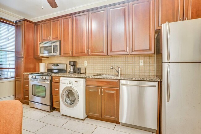 Photo - 608 Madison St