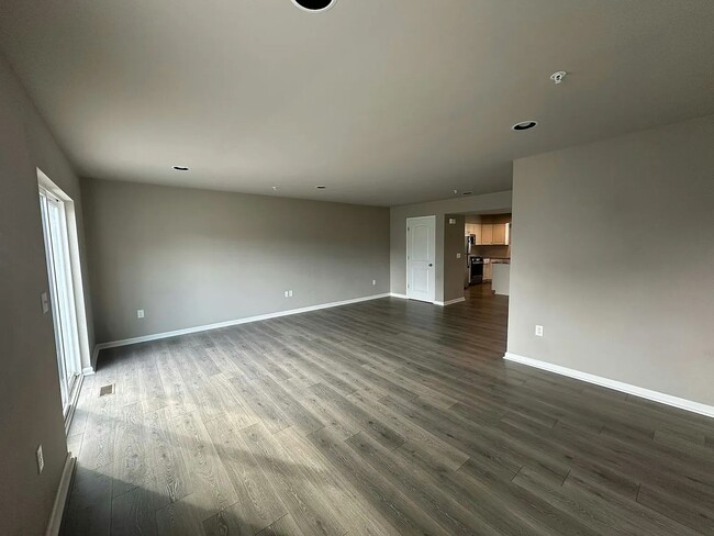 Photo - 115 High Pointe Dr