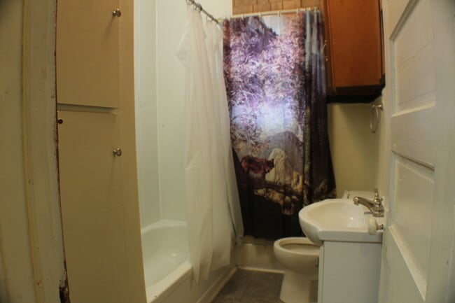 Photo - 620 Tilden St