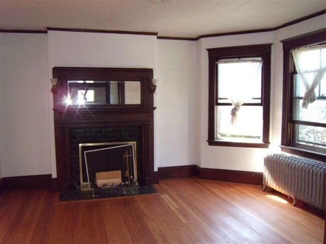 Photo - 79 College Ave Unit 2