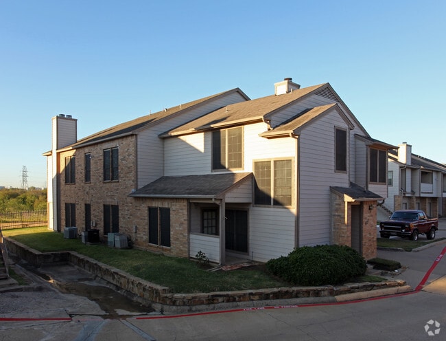 Broadmoor Villas - Broadmoor Villas