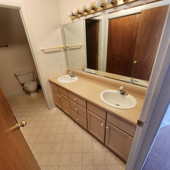 Photo - 207 Quinella St Unidad 2