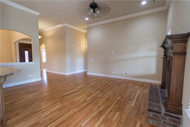 Photo - 6503 S 34th St House