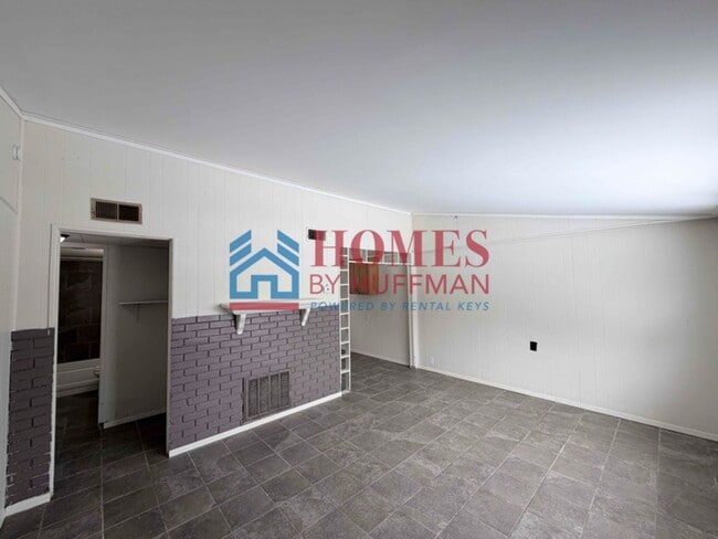 Photo - Two Bedroom House | Deposit Special!!!