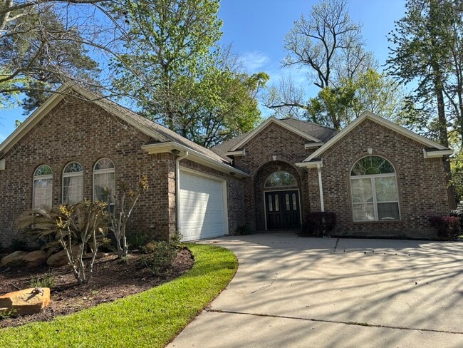 Building Photo - 119 April Waters Dr W