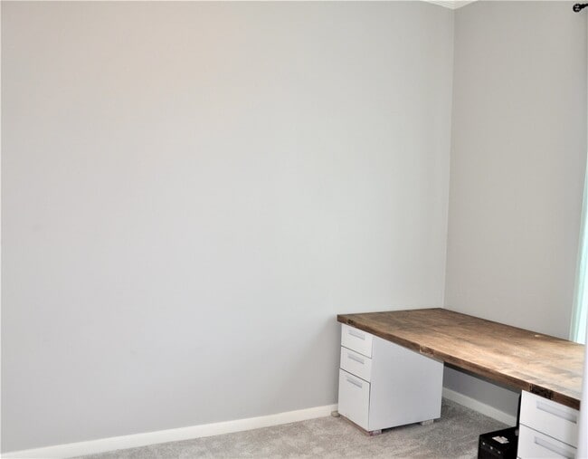 Photo - 9010 Laverne Park Ln