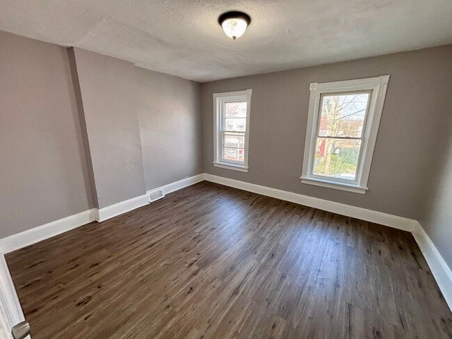 Photo - 3 Bedroom Home on Walnut St, Trenton