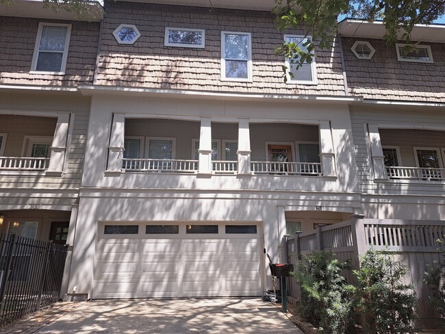 Photo - 3417 Stanford St