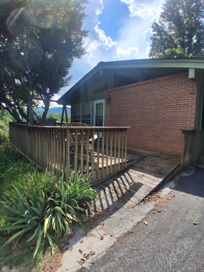 Building Photo - 289 Speedwell Acres Rd Unit Big Bedroom with Private Bath Rental