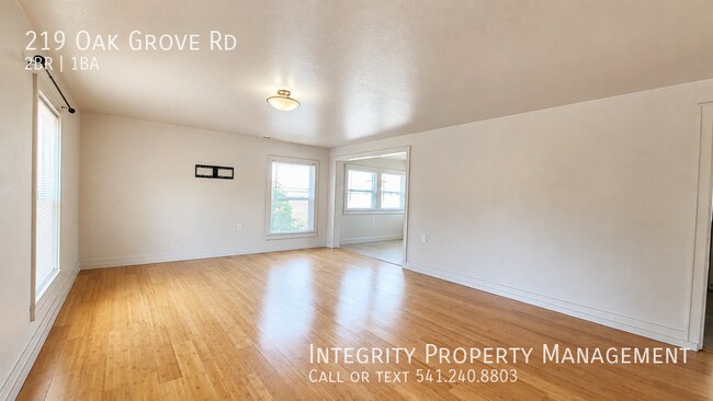 219 Oak Grove Rd