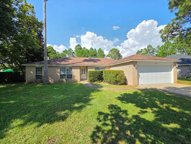 Building Photo - 7436 Woodmont Rd Rental