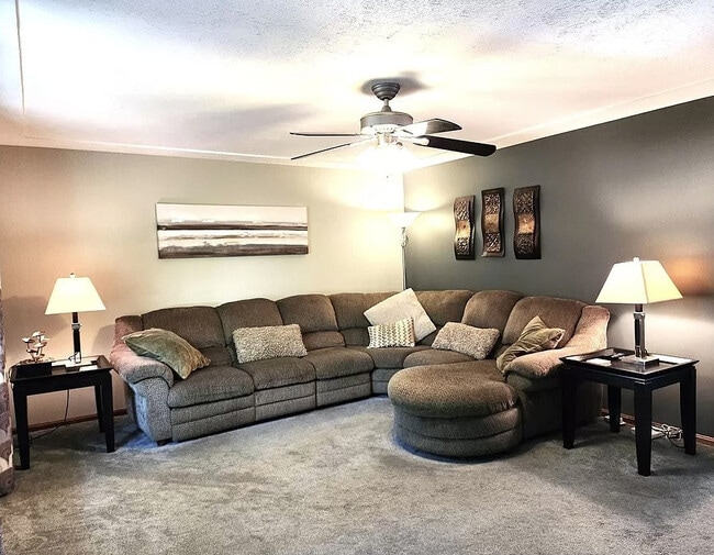 Photo - 351 S Lake St