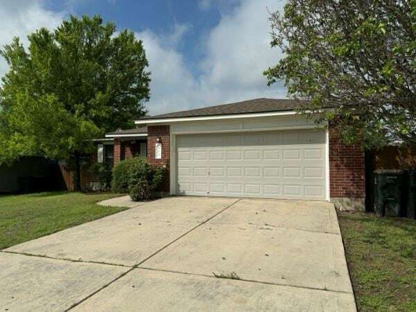 Photo - 213 Spring Branch Dr