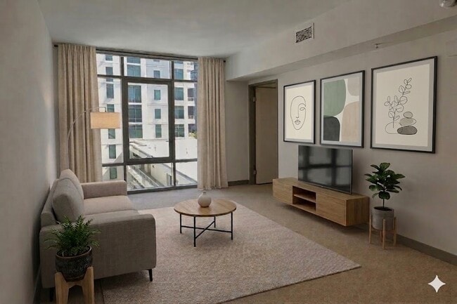 Building Photo - 425 W Beech St