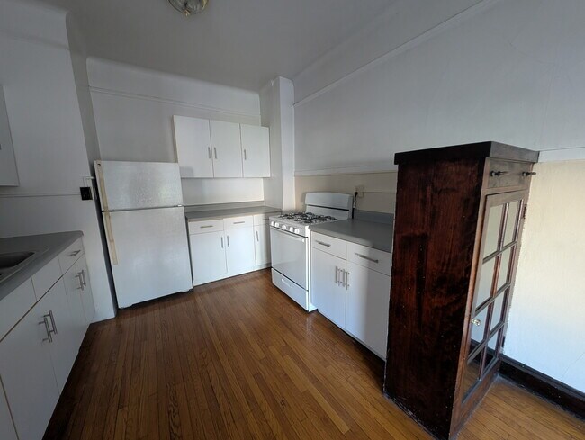 Photo - 5704 S Harper Ave Unidad 206