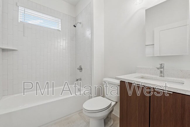 Photo - 750 Cascade Pl SW Unidad 5