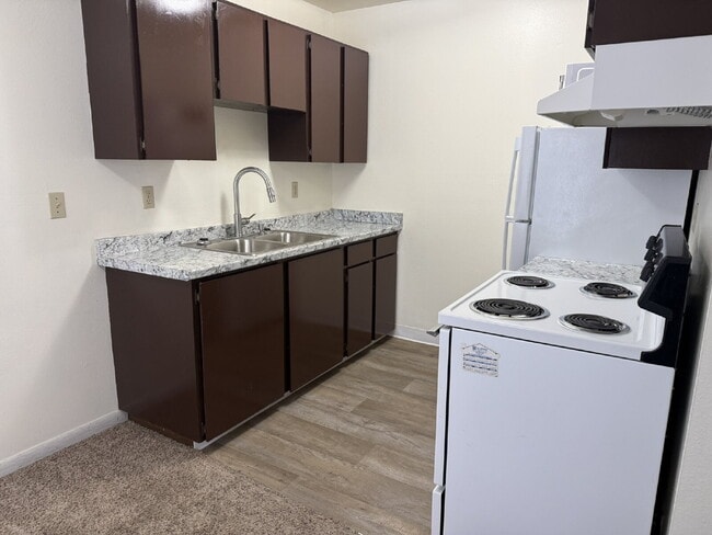 Photo - Charming 1 Bedroom Retreat in Kent- Cozy 520 sq ft Haven! Unidad 28B