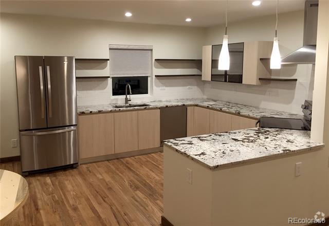 Building Photo - 3215 9th St Rental
