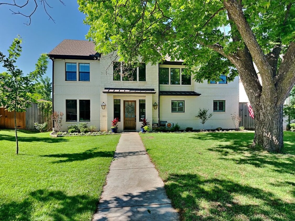 IMMACULATE HOME IN UNIVERSITY HEIGHTS! UPD... - IMMACULATE HOME IN UNIVERSITY HEIGHTS! UPD...