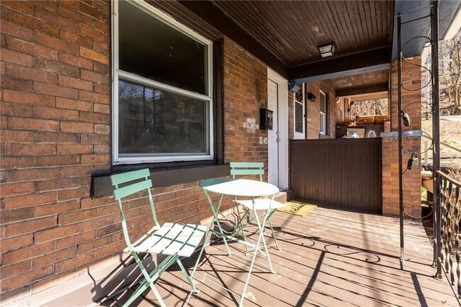 Photo - 6517 Dean St