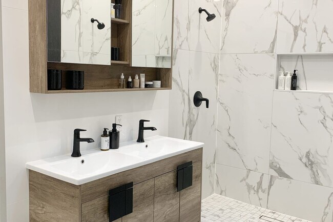 Photo - 625 Decatur St