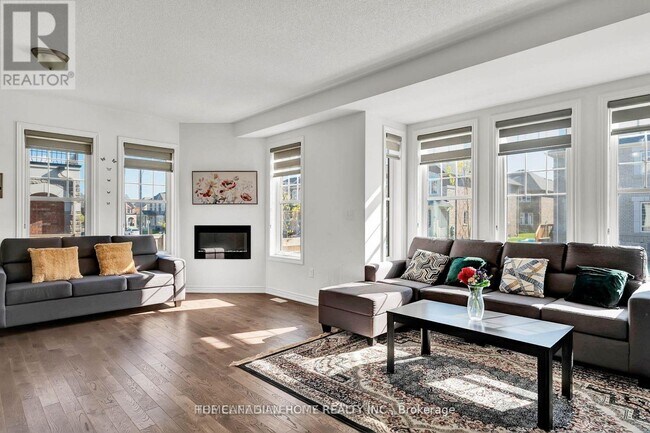 Photo - 31 Bushwood Trl