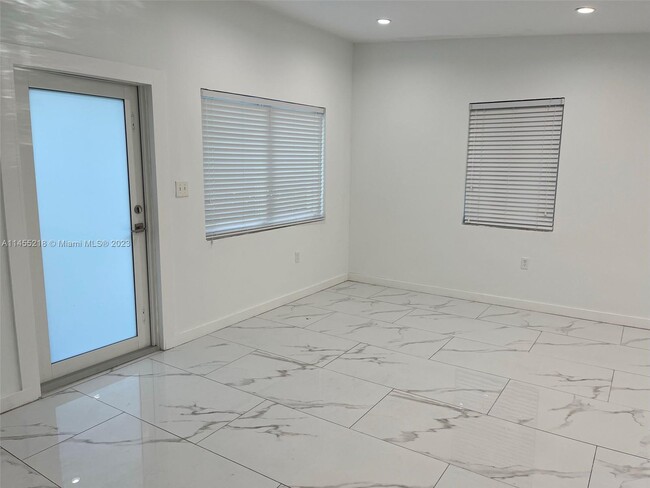 Photo - 7902 SW 68th Ave