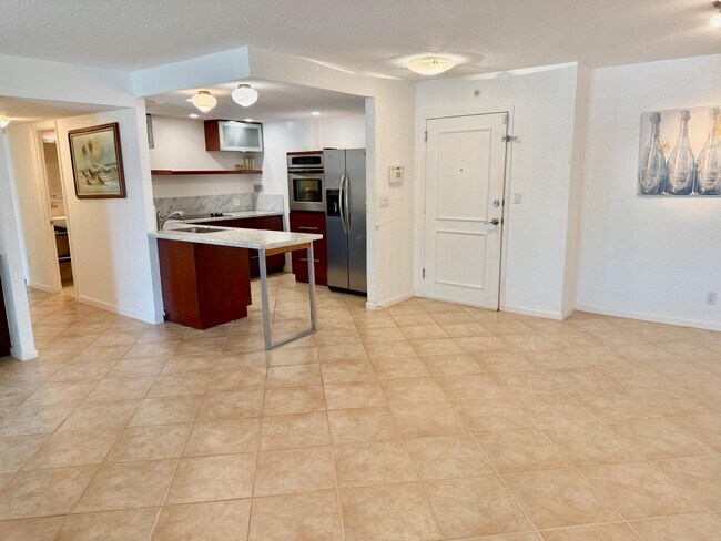1000 Spanish River Rd Unit 1B