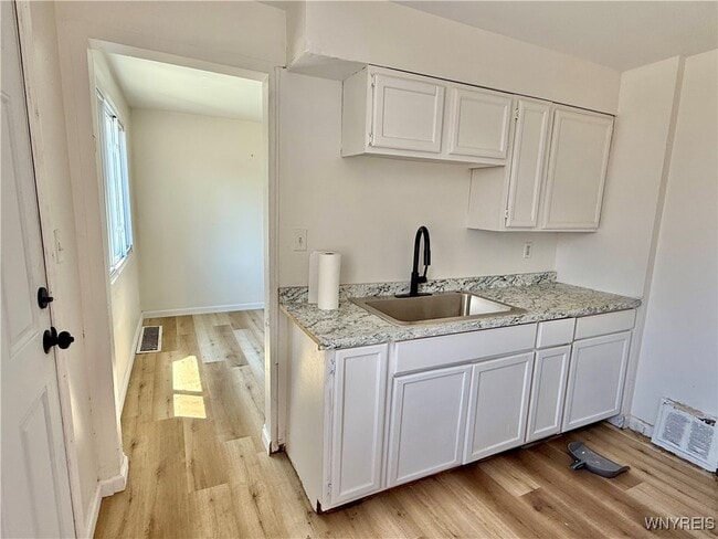 Building Photo - 7 Bennett Village Terrace Rental