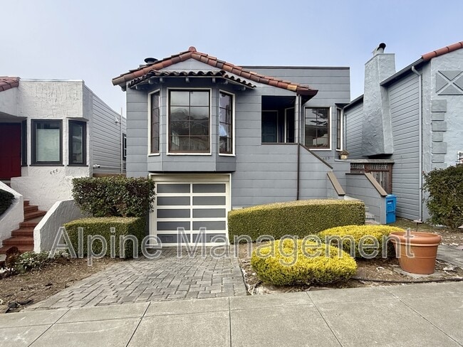 Building Photo - 658 Rockdale Dr