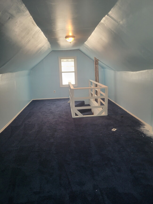 Photo - 1818 Greenway Ave N