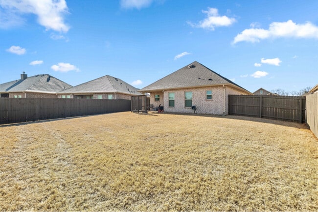 Photo - 131 Rita Ann Wy