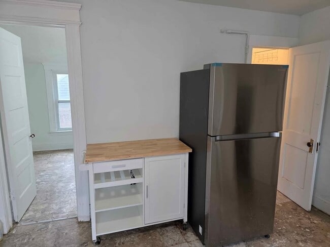 Photo - 110 Schuler St Unit 2