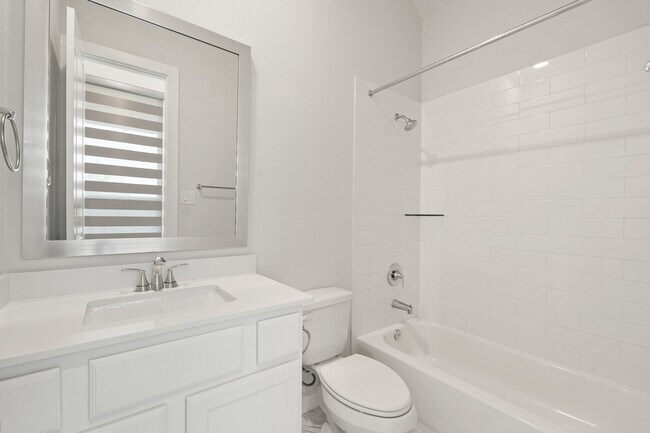 Photo - 6579 Scarlet Pond Ln