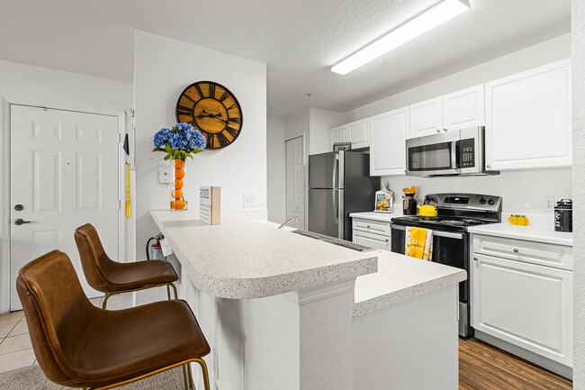 Crepe Myrtle - 1 Bed/1 Bath - 768 Sq Ft