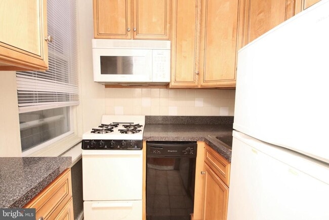 Photo - 1616 Pine St