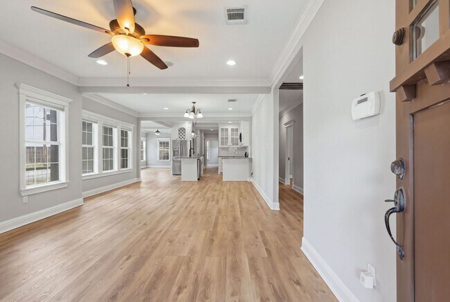 Photo - 512 Enid St