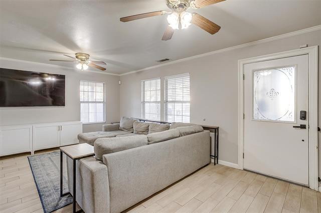 Photo - 1633 Trinity View St