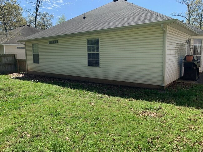 Photo - 1612 Cresent St