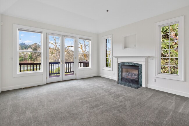 Photo - 1645 SE Oak Shore Ln