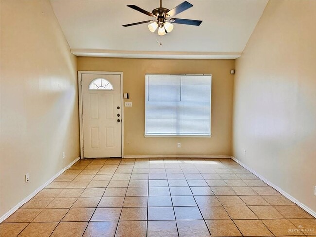 2105 W Western Dr Unit 2