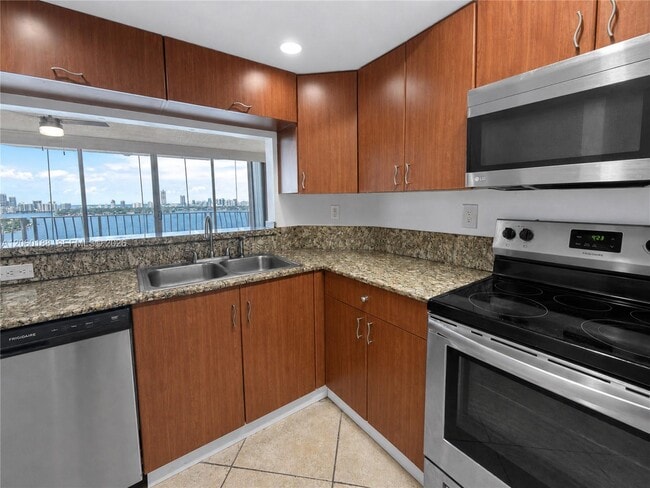 Photo - 7601 E Treasure Dr Unit 1807
