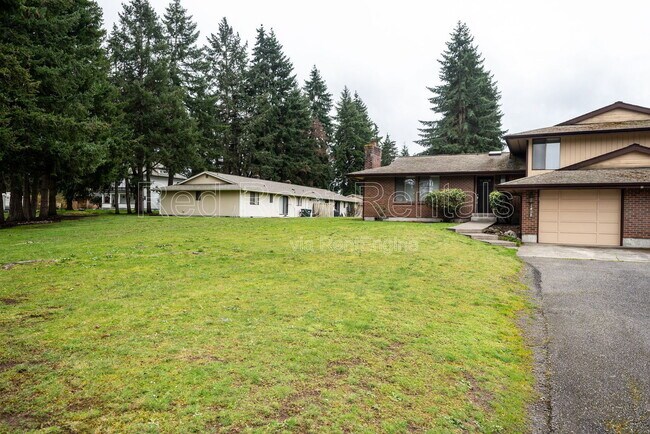 Photo - 1418 Tule Lake Dr S