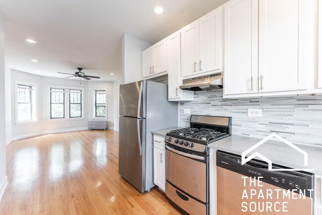 Photo - 4549 N Leavitt St Unit 3