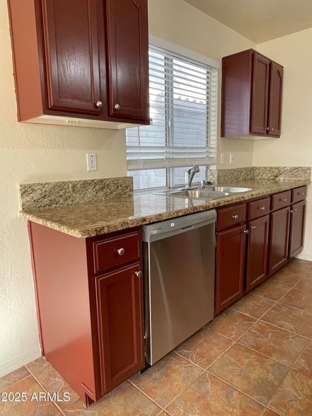 Photo - 1702 E Blackhawk Dr