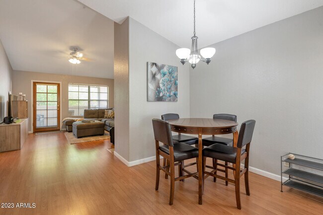 6885 E Cochise Rd Unit 242