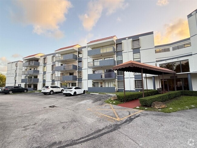 Building Photo - 5900 SW 127th Ave Unit 3320 Rental